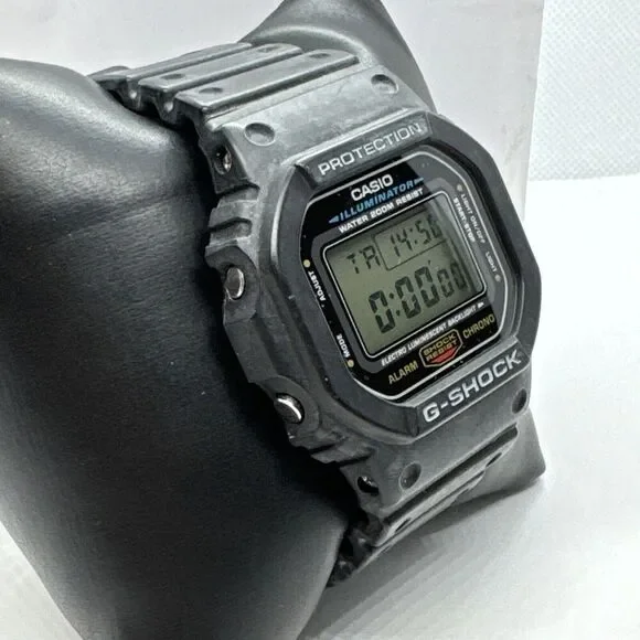 Casio G-Shock DW-5600E Men's Black Resin Strap Digital Dial Wrist Watch JNA85 - Picture 4 of 12